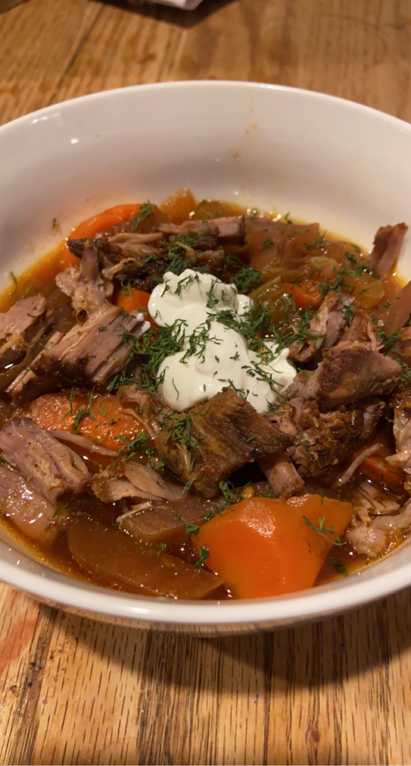 braised-beef-and-borscht image 1